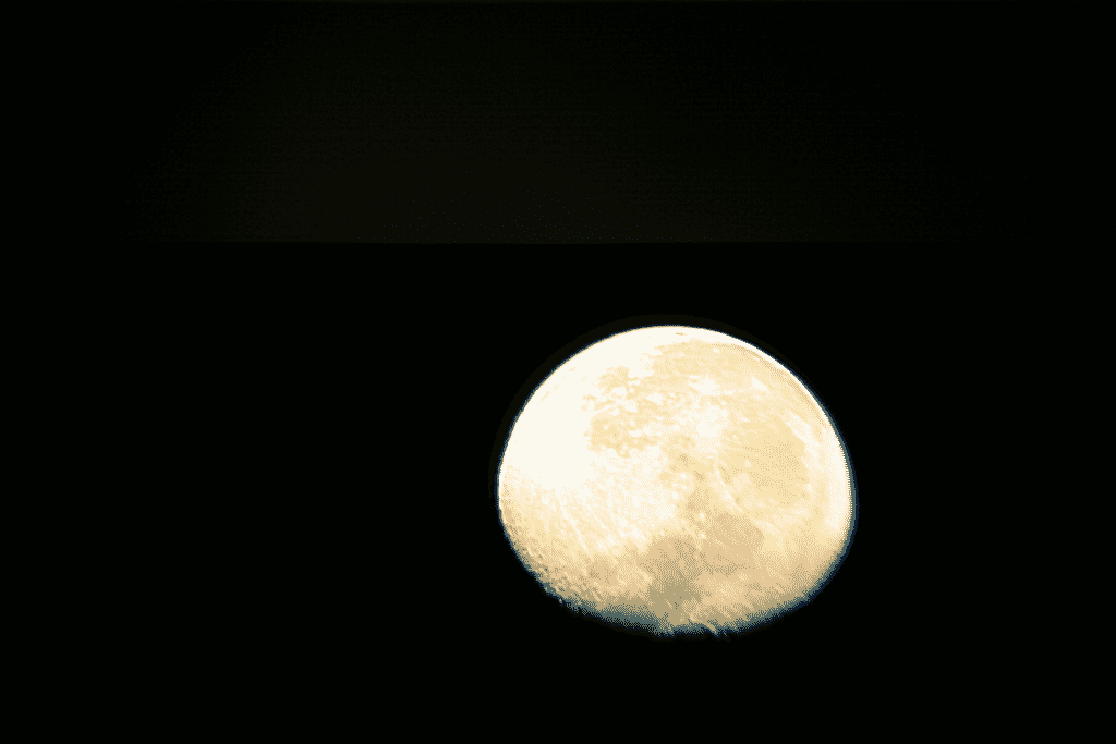 Moon image 60%